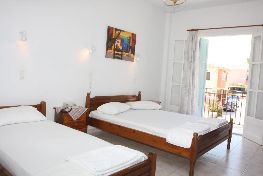 Akrogiali Hotel Plomari Eksteriør bilde